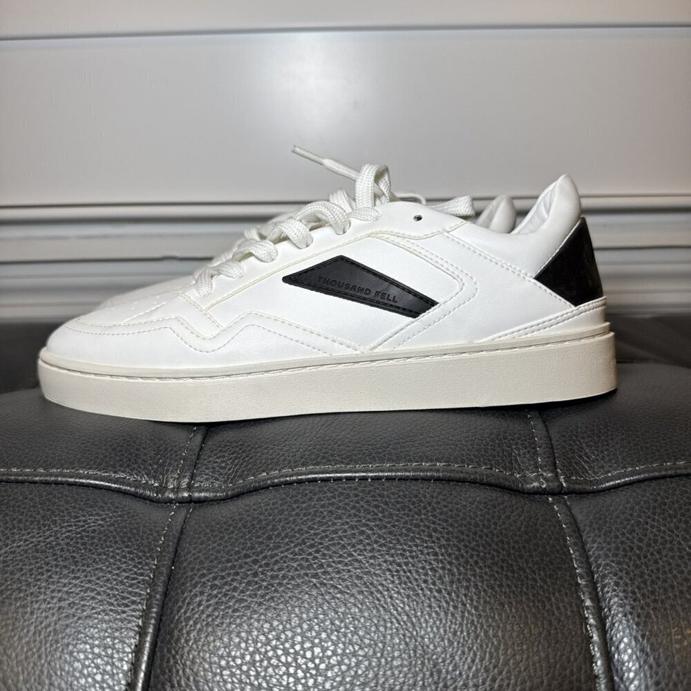 NWOT Thousand Fell Women’s White Black Laced Court Sneakers Size 7.5